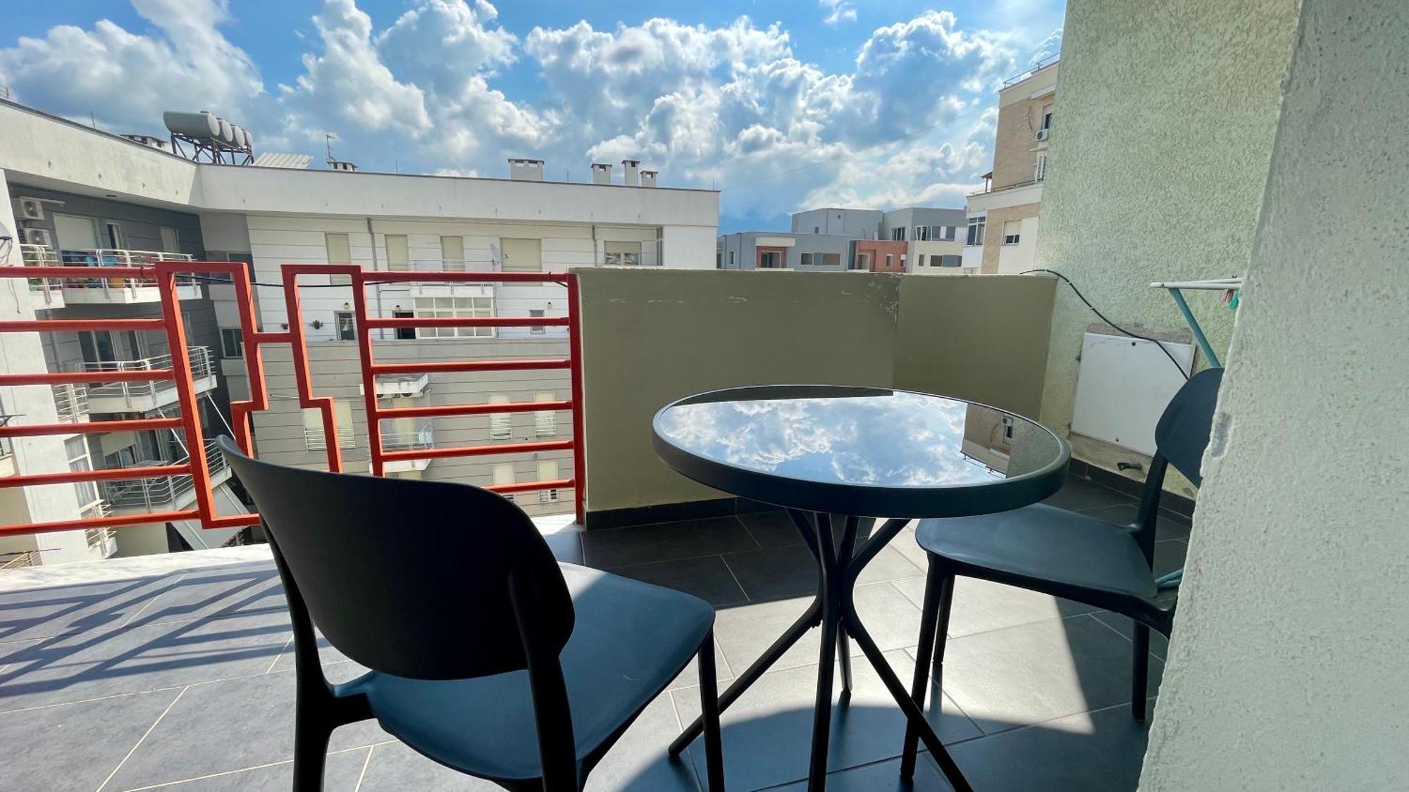 Appartement 21° Bs Pazari City Center Comfort à Tirana Extérieur photo